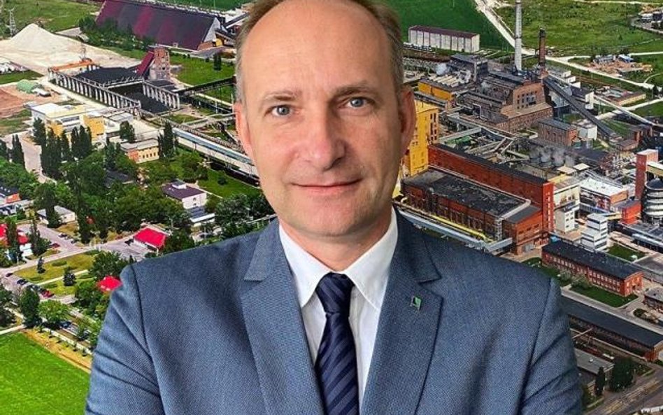 Adam Czarnul, szef biznesu sodowego w Ciechu, informuje, że grupa z niektórymi klientami ma ustalone