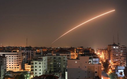 Izraelska rakieta przechwytująca nad Gazą