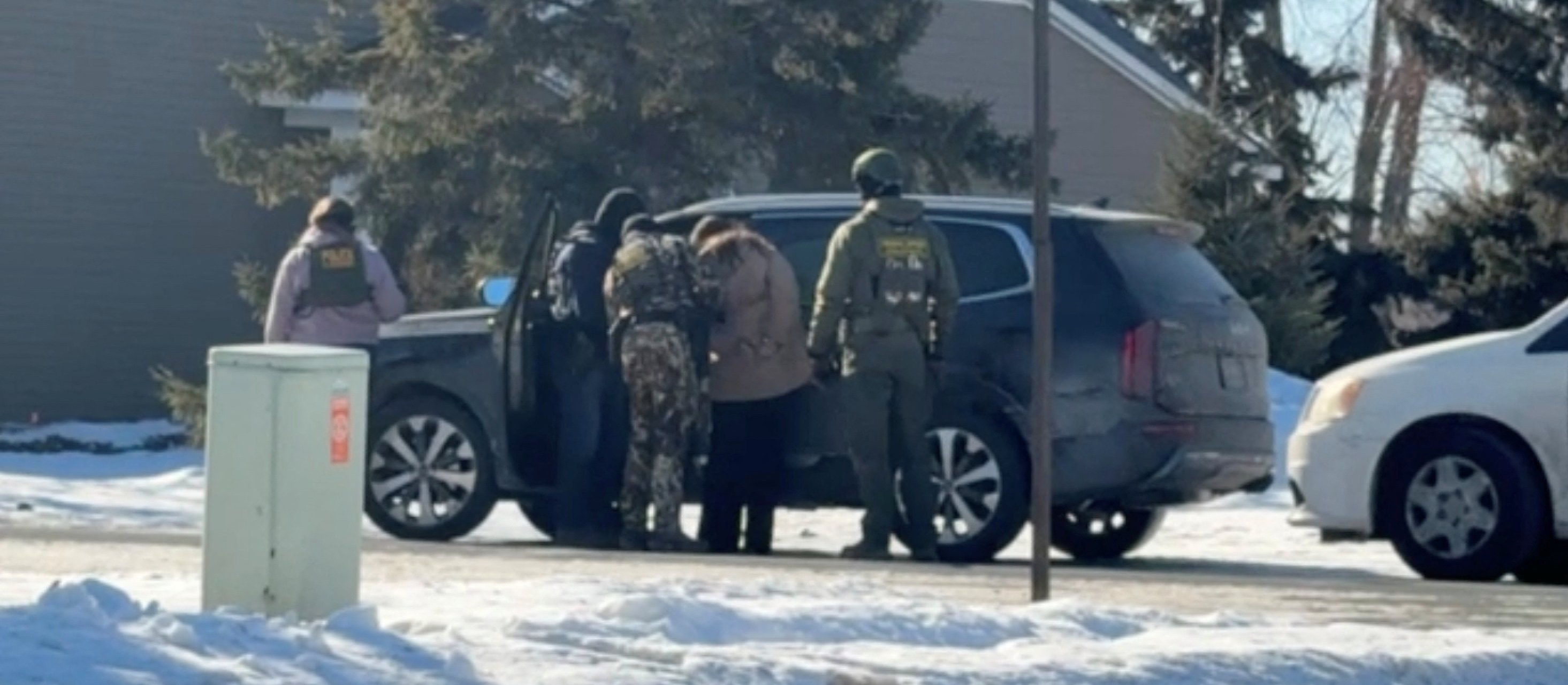 ICE surowo karze osoby, które śledzą samochody funkcjonariuszy