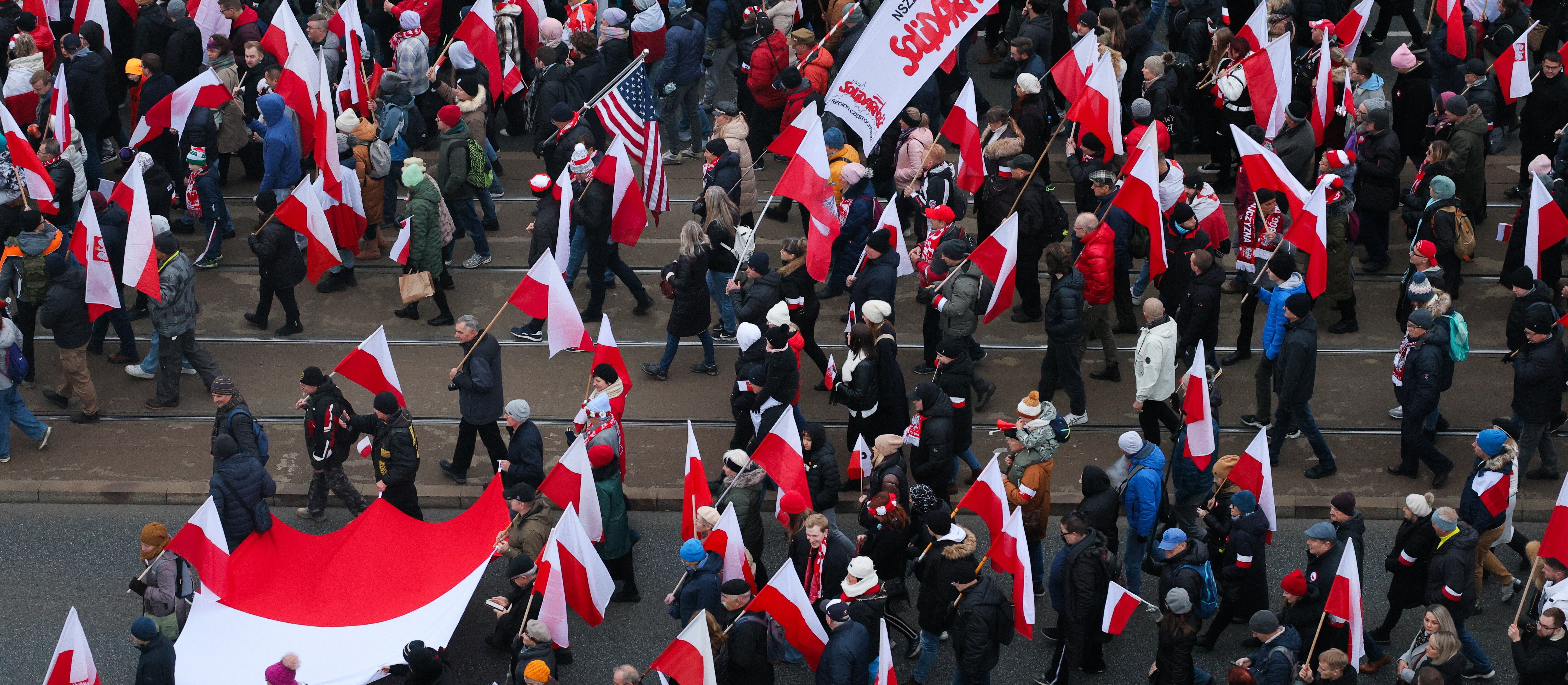 Święto Niepodległości w Warszawie. Drugi stopień alarmowy, bez rac i bez dronów