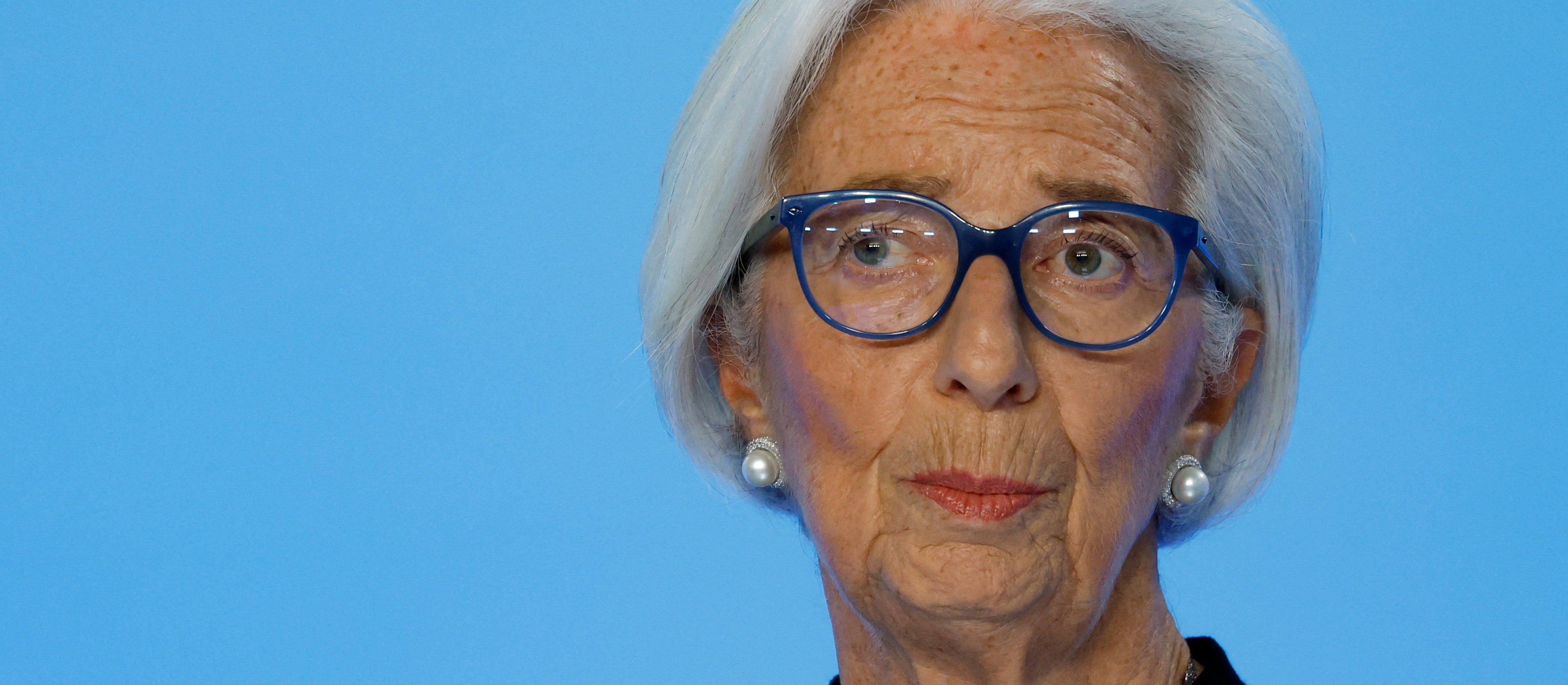 Christine Lagarde zarabia ponad połowę więcej niż ujawnia EBC. I cztery razy tyle, co szef Fed