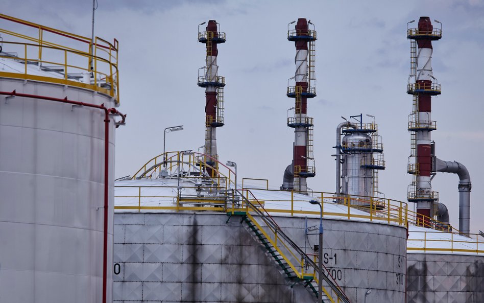 Orlen poczeka na zyski z biznesu petrochemicznego