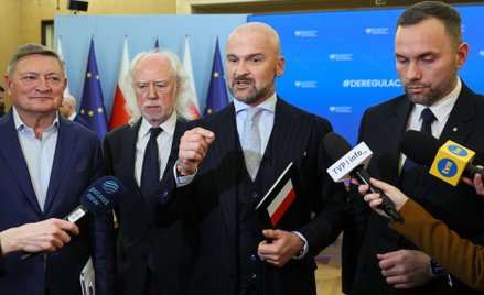 Koordynatorzy projektu SprawdzaMy Adam Malinowski (P) i Jacek Socha (2L) oraz prezes Polskiej Rady B