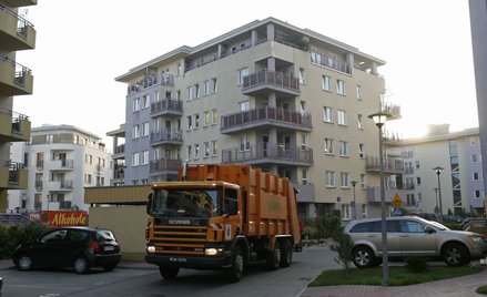 Sąd unieważnił stawki za odbiór śmieci w Warszawie