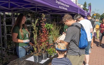 Sadzonki za elektroodpady. W sobotę wymiana na Targówku i w Śródmieściu