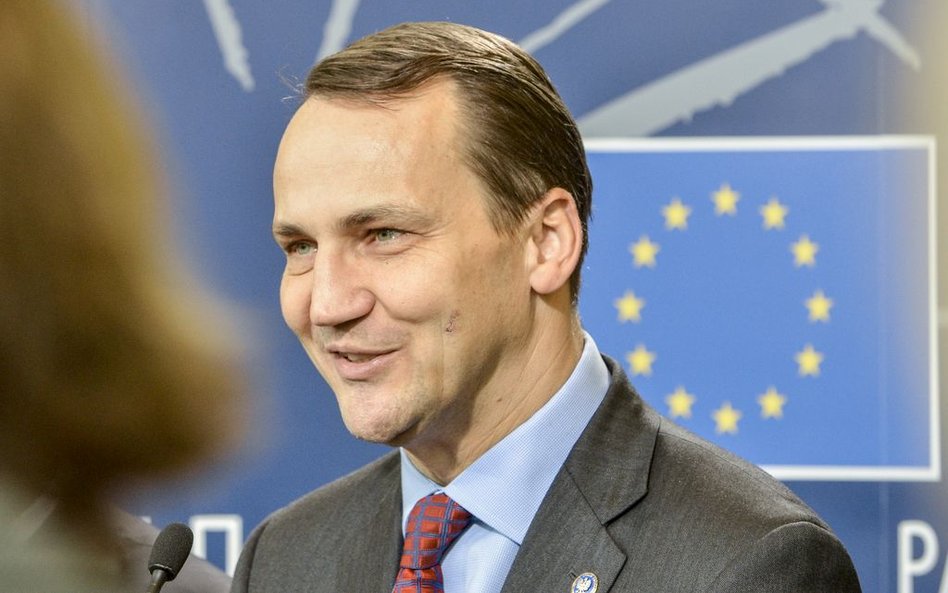 Sikorski: Tusk szefem KE? Jakoś nie widzę, że PiS go wystawi