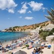 Ibiza ogranicza liczbę samochodów, którymi mogą jeździć turyści