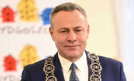 Rafał Bruski: „Polski Ład” PiS gorszy dla finansów samorządów niż pandemia