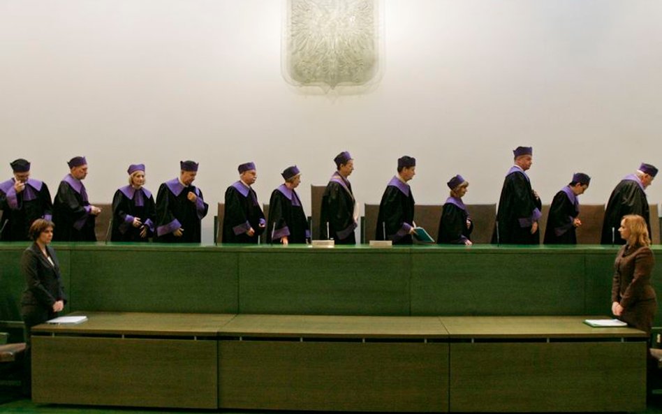 Sędziowie Sądu Najwyższego zwrócili pobrane świadczenia