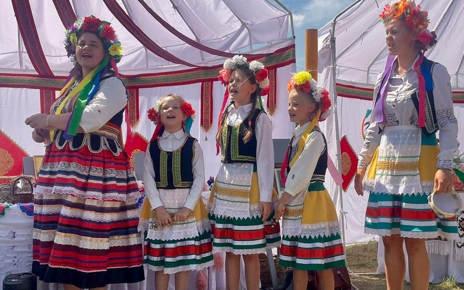 Polacy z miejscowości Krasnaja Polana (rejon Tajynsza)