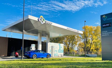 Wodór do celów transportowych można kupić w Polsce w niewielu miejscach. Za kilka lat stacji tankowa