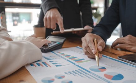 Stosowanie standardów zarządzania jakością w audycie