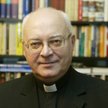 Ks. prof. Waldemar Chrostowski: W dniu Wszystkich Świętych pojawia się pytanie - "Jak żyć?"