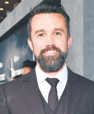 Dwaj aktorzy, Rob McElhenney i Ryan Reynolds, grający w amerykańskich filmach, chcą przywrócić blask