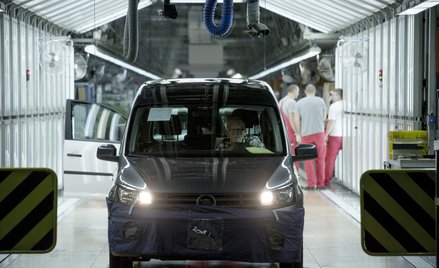 Polskie fabryki aut na wstecznym biegu