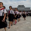 Chińscy turyści - cukierkami w Koreańczyków