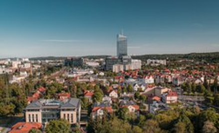Facebook i Telus International w nowych biurach Olivia Centre