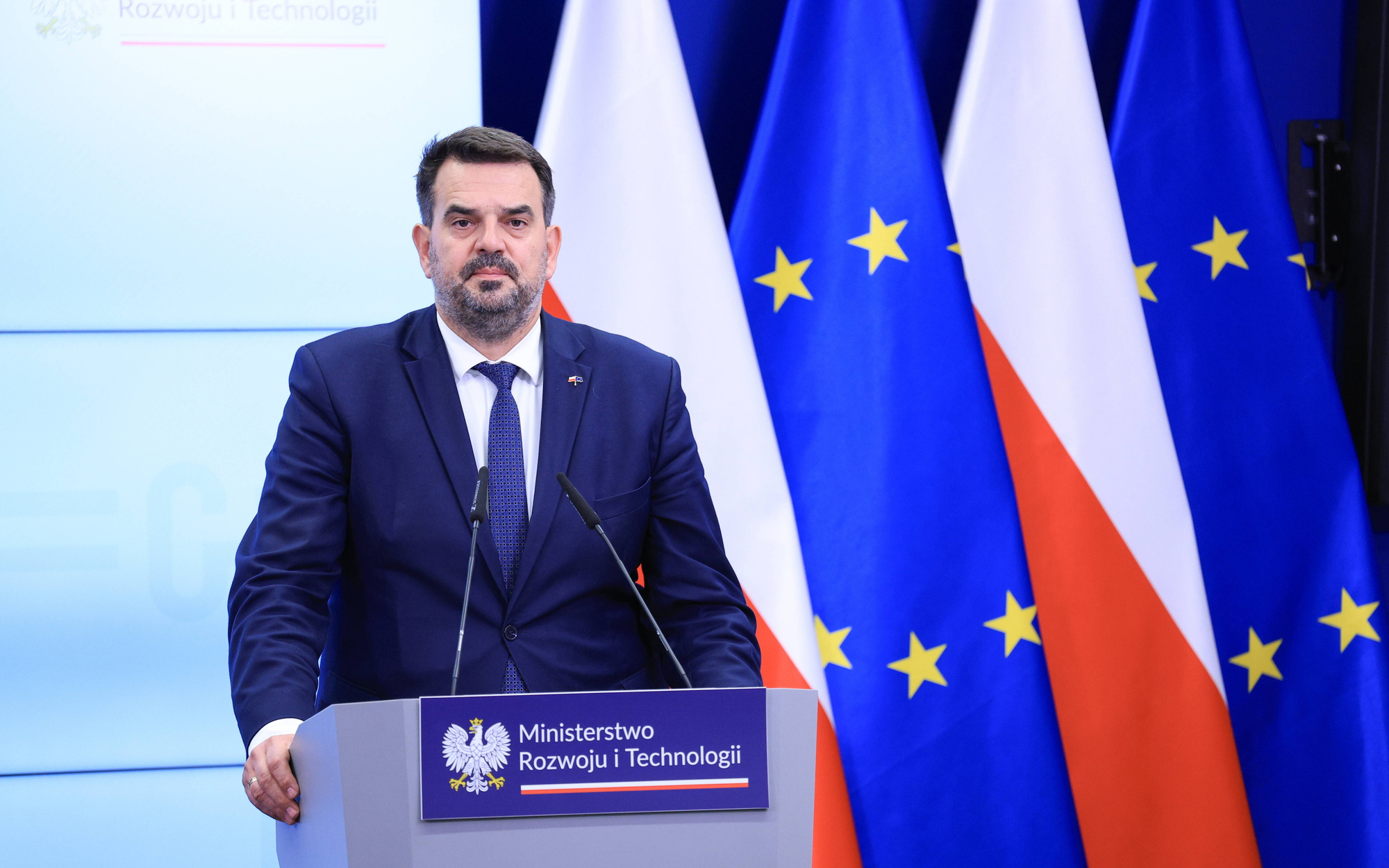 Dymisja wiceministra po zarzutach medialnych. Będzie pozew i zawiadomienie ABW