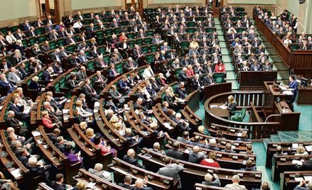 Platforma i PiS dzielą się imigrantami