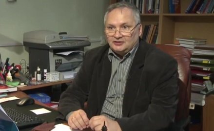 Andriej Suzdalcew, politolog