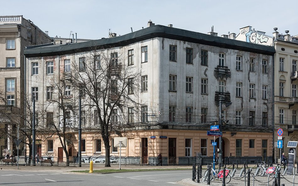 Przez dekady powojenne stan techniczny obiektu systematycznie się pogarszał. W latach 90. XX wieku z