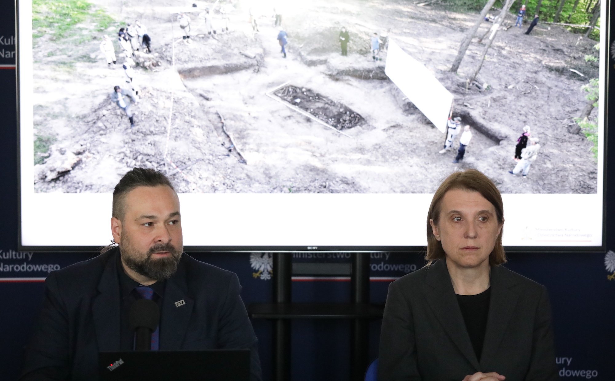 Ekshumacje w Puźnikach. Do odnalezienia drugi dół śmierci