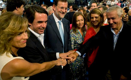 Mariano Rajoy lider Partii Ludowejand z żoną Elvirą Fernandez Balboa