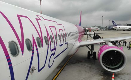 Choć wzrasta liczba pasażerów Wizz Air woli obciąć część rejsów, żeby nie ponosić ryzyka związanego 