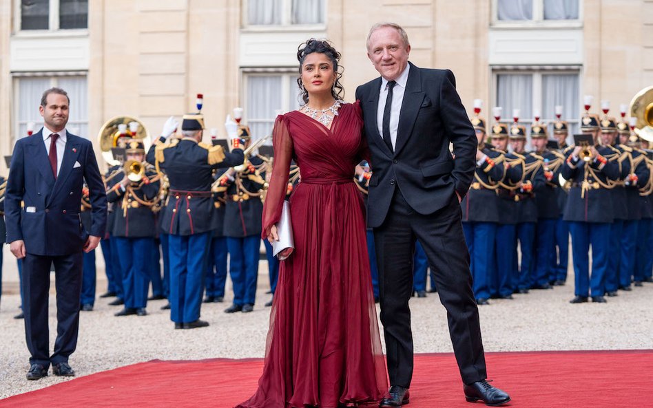 François Pinault, twórca koncernu Kering kontrolującego między innymi markę Gucci, z żoną, aktorką S