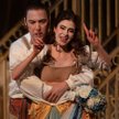 Hanna Sosnowska–Bill (Zuzanna) i Krzysztof Bączyk (Figaro) we wrocławskim „Weselu Figara”