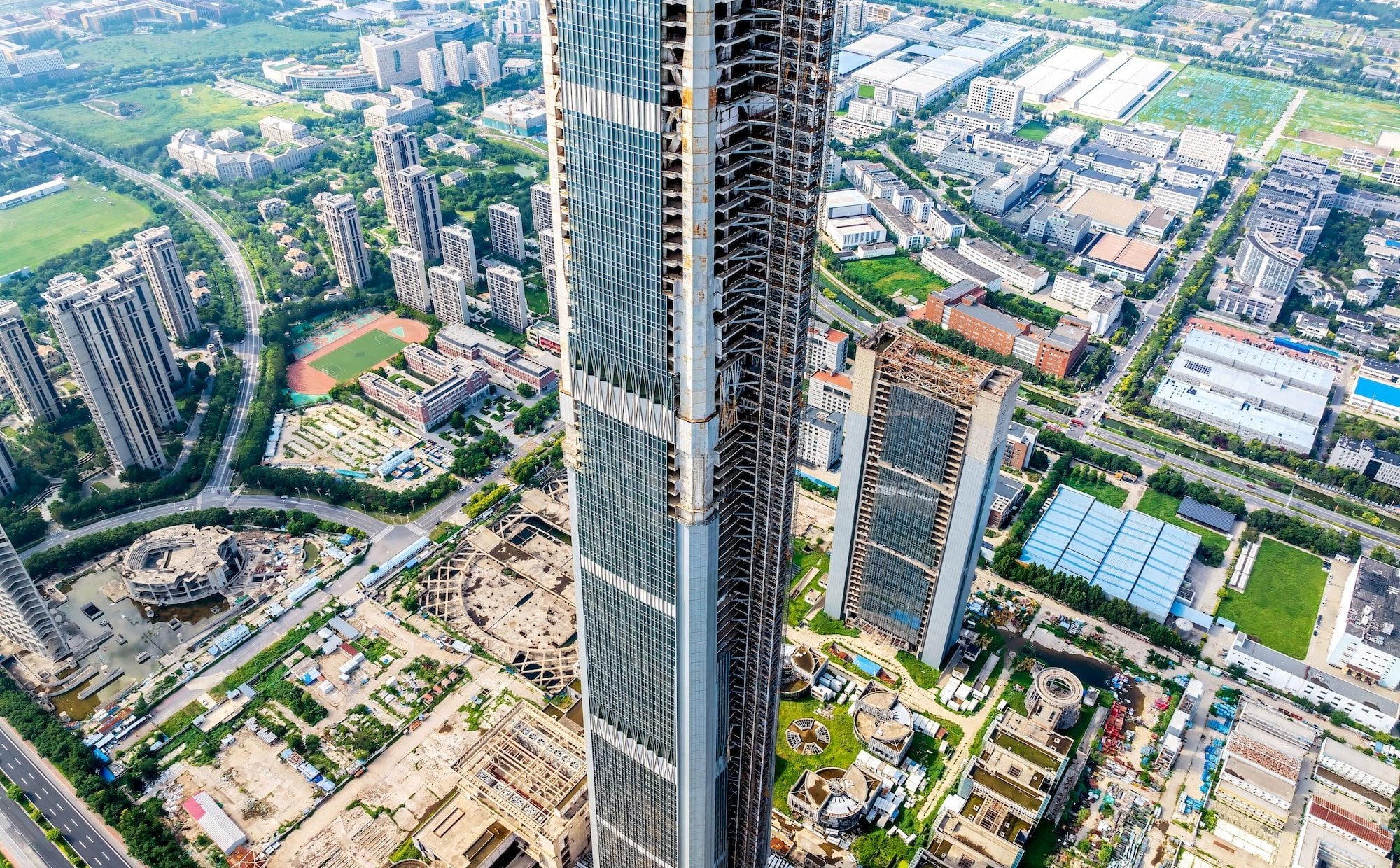 Słynny „wieżowiec-widmo” ożyje. Stoi opuszczony od ponad dekady