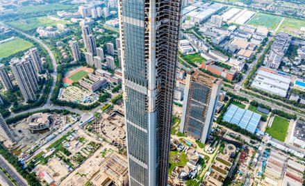 Prace na budowie budynku Goldin Finance przerwane zostały w 20215 roku.