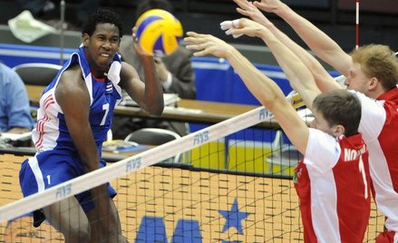 Polscy siatkarze podczas meczu z Kubą