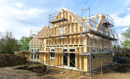 Co zrobić, by zbudować dom na działce o statusie lasu - wyrok NSA