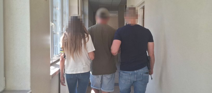 Ponad 10 kg narkotyków w skrytkach auta. Policja udaremniła przemyt z Hiszpanii