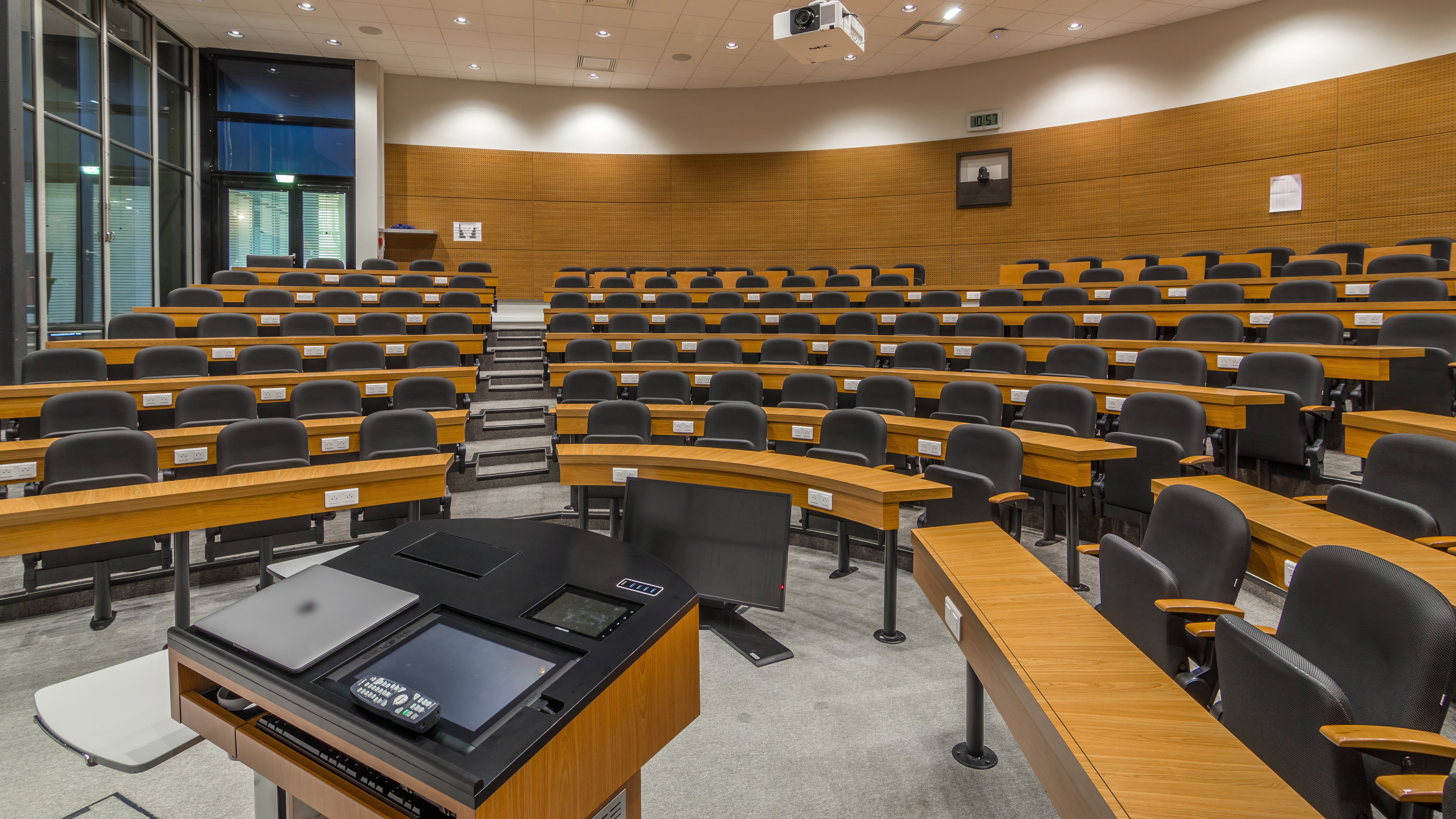 Nursing Studies Examined. Expert Highlights Issues with Education Quality. 2