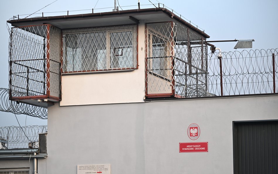 Areszt Śledczy Warszawa-Grochów. Do placówki zostali przewiezieni zatrzymani w Pałacu Prezydenckim M