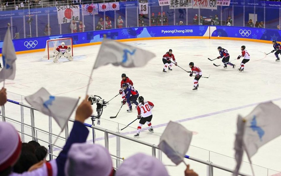 Korea United w kobiecym hokeju to wizerunkowy hit tych igrzysk
