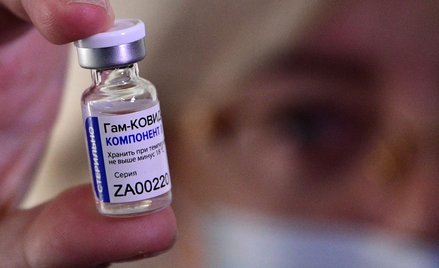 Szefowa EMA: Dopuszczenie Sputnika V jak rosyjska ruletka. Twórcy szczepionki żądają przeprosin
