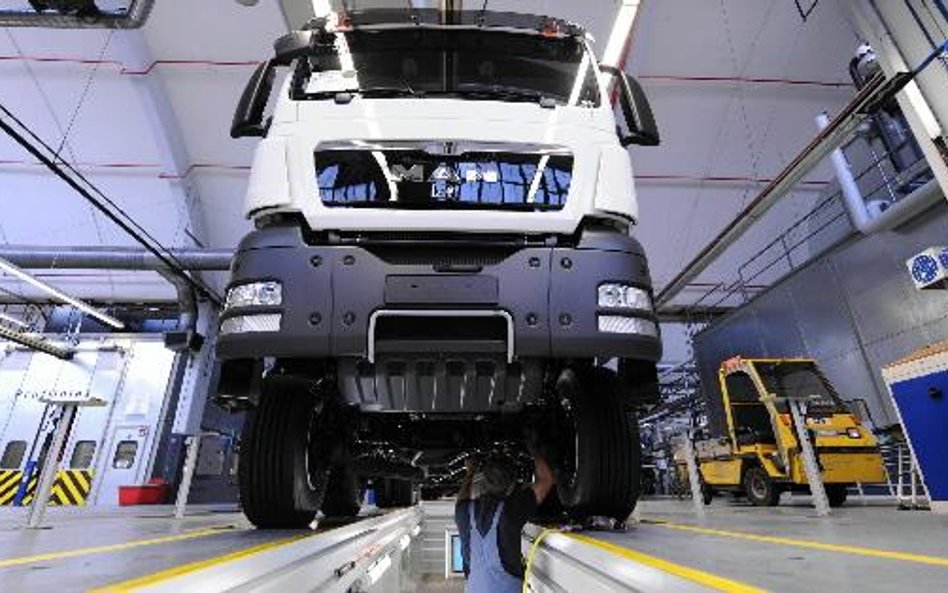 Lepsza sprzedaż ciężarówek