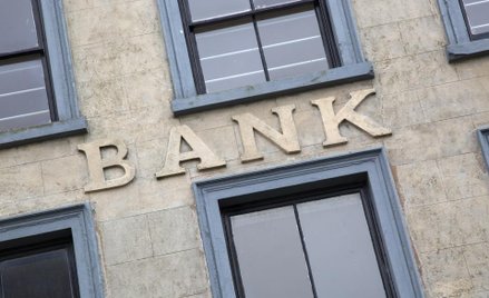 Ewentualne odbicie zysków banków nie zwiastuje jeszcze hossy w branży