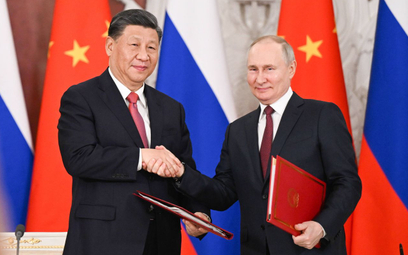 Prezydenci Chin i Rosji po podpisaniu wspólnego oświadczenia  w sprawie „Pogłębienia wszechstronnego