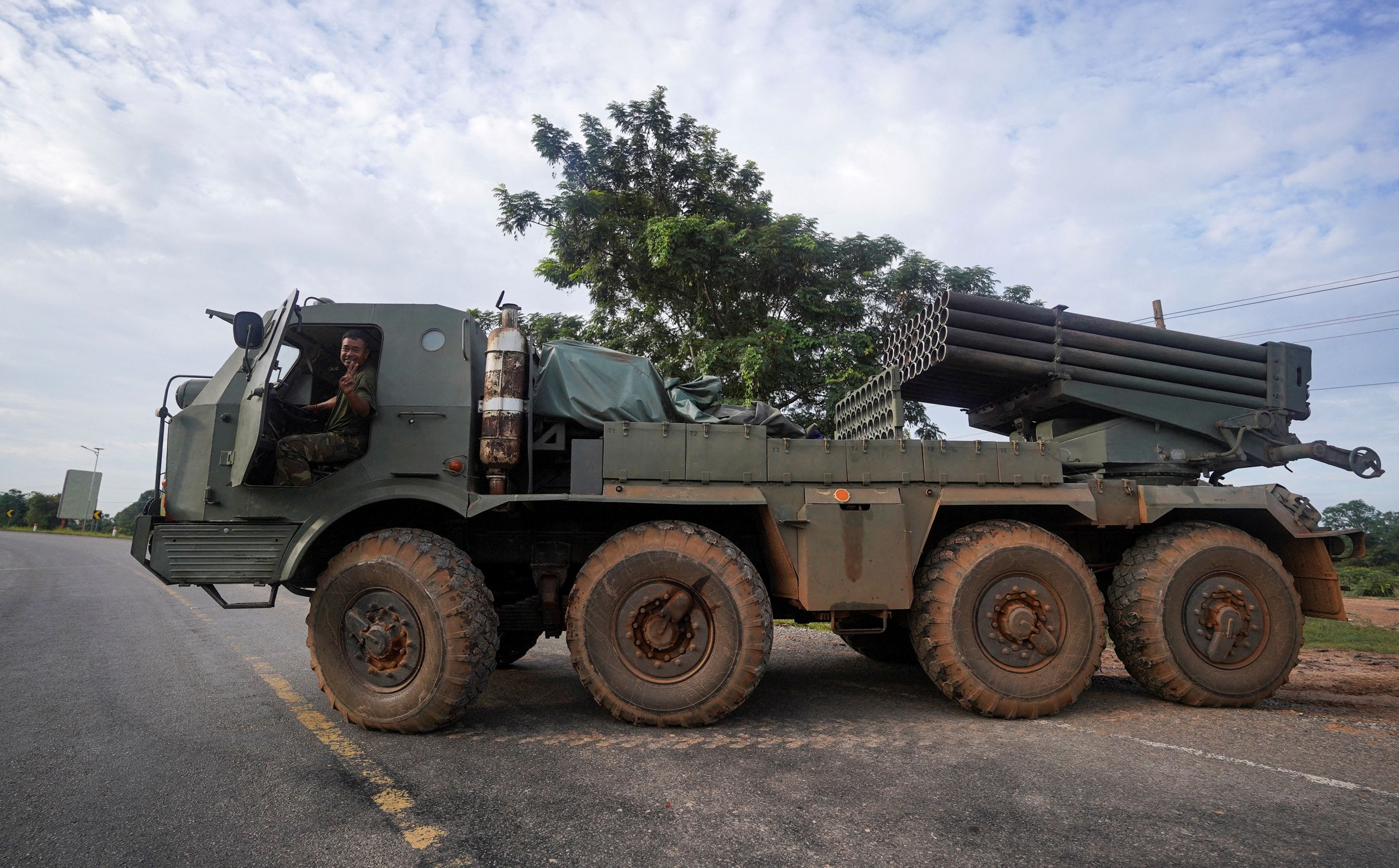 Eskalacja na linii Tajlandia-Kambodża. Rośnie liczba zabitych, ponad 100 tysięcy ewakuowanych