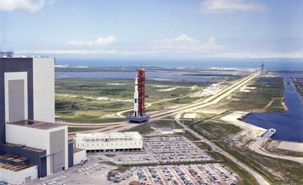 16 lipca 1969 r., z centrum kosmicznego im. Kennedy’ego na Florydzie startuje rakieta Saturn V z mis