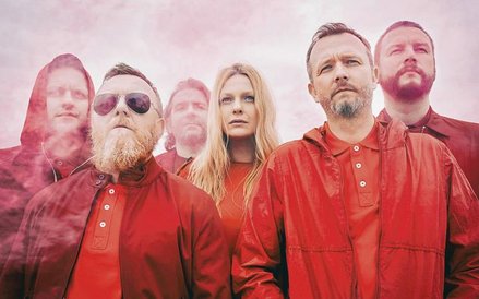 Hey zagra przeboje z nowej płyty „Błysk”. Fot. Zuza Krajewska