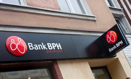 Bank BPH poprawia sprzedaż