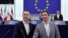 Prezes i założyciel firmy ICEYE, Rafał Modrzewski (P), oraz współzałożyciel Pekka Laurila (L) w Parl