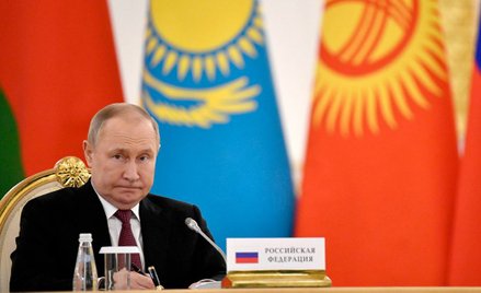 Prezydent Rosji przyjął sojuszników w poniedziałek na Kremlu, choć zgodnie z protokołem spotkanie po