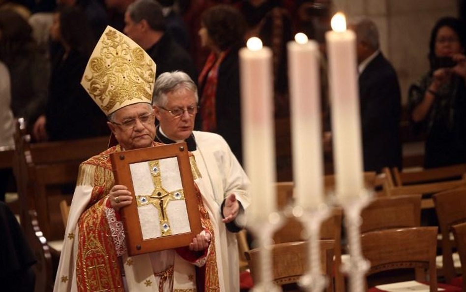 Patriarcha Fuad Twal w Bazylice Narodzenia Pańskiego w Betlejem