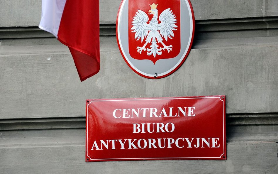 Łapówka za medyczną marihuanę: urzędnik i prezes spółki farmaceutycznej zatrzymani przez CBA